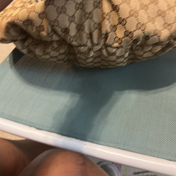 🔥🔥Vintage Authentic Gucci Bag🔥🔥 - Picture 7 of 15